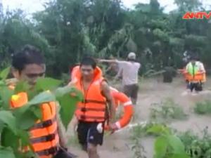 Video An ninh - Đi xem lũ, hai anh em ruột đuối nước thương tâm