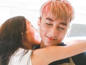 Ca nhạc - MTV - Sơn Tùng lại gây bão khi ra mắt MV mới "Chắc ai đó sẽ về"