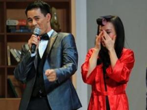 Phim - Việt Hương khóc nức nở dụ dỗ trai đẹp