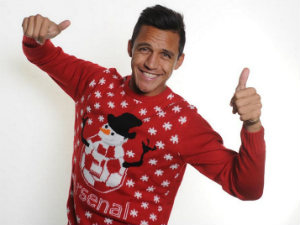 Bóng đá - Alexis Sanchez chơi piano "đỉnh" như Richard Marx