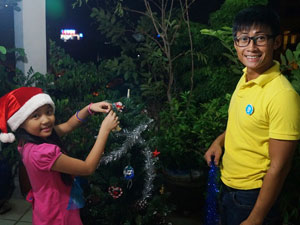 Tin tức giải trí - Thiên Vương giúp trẻ em thực hiện ước mơ đêm Noel