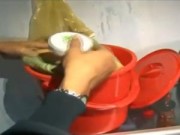 Video An ninh - Tàng trữ 40 gói ma túy đá trong thùng gạo