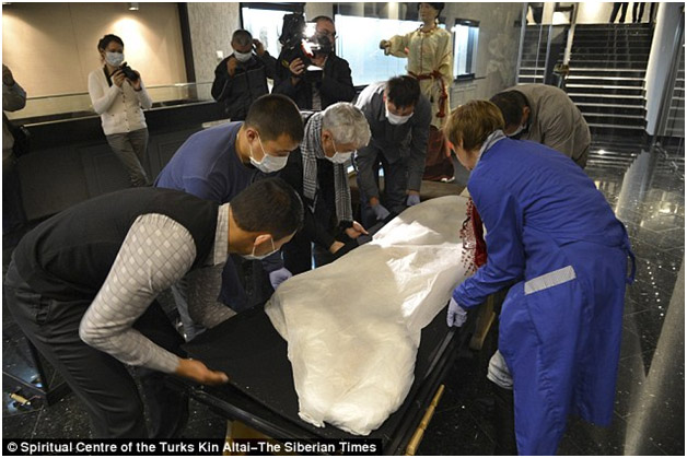 Tin tức trong ngày - Nga di chuyển “trinh nữ băng” vì lời nguyền bí ẩn?