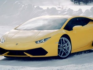 Ô tô - Xe máy - Chiêm ngưỡng Lamborghini Huracan trượt băng cực đỉnh