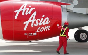 Thế giới - Thêm một máy bay AirAsia gặp nạn, bị xịt lốp ở Philippines