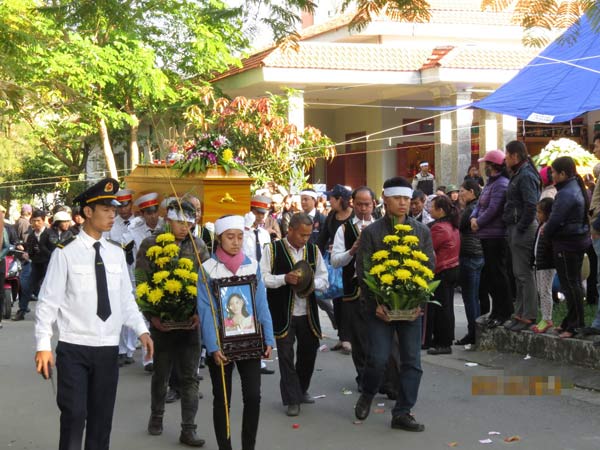 Tin tức trong ngày - Cháy nhà ở Hải Phòng: Nghẹn ngào tiễn đưa 6 nạn nhân xấu số