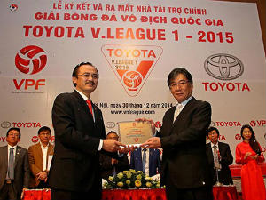 Bóng đá - Ơn giời, tiền đây rồi!