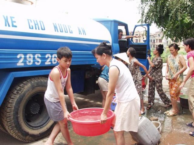 Vỡ ống nhiều, giá nước vẫn tăng