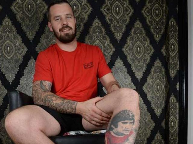 Bóng đá - Fan cuồng khoe loạt hình xăm cực độc về MU