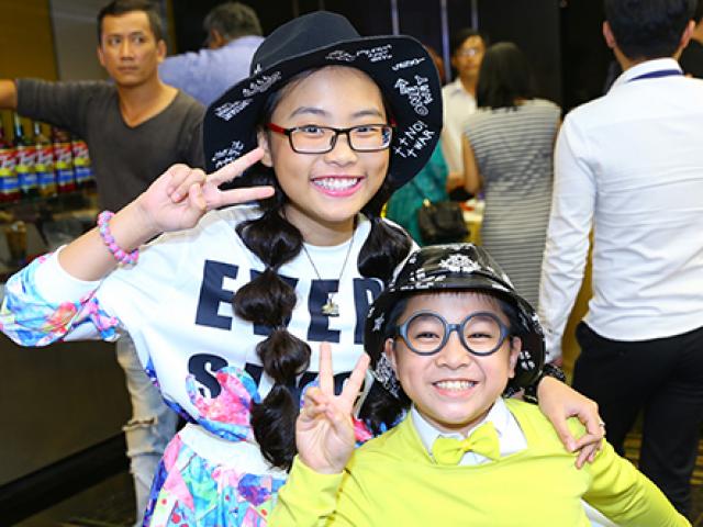 Ca nhạc - MTV - Con nuôi Hoài Linh, Quang Lê gây sốt "Gương mặt thân quen nhí"