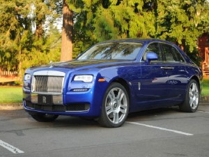 Xe xịn - Khám phá Rolls-Royce Ghost 2015 chạy êm như tuyết rơi