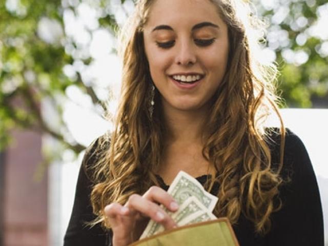 Tài chính - Bất động sản - Cách tiêu tiền để luôn thấy mình hạnh phúc