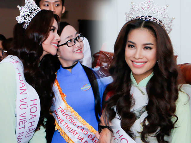 Người mẫu - Hoa hậu - Hàng nghìn sinh viên "bủa vây" hoa hậu Phạm Hương