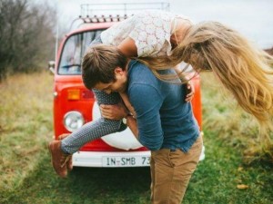 Thơ tình: Hạnh phúc của riêng anh