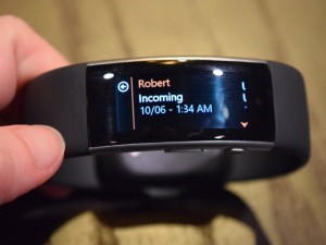 Các sản phẩm khác - Microsoft Band 2: Thiết kế đẹp, đa cảm biến