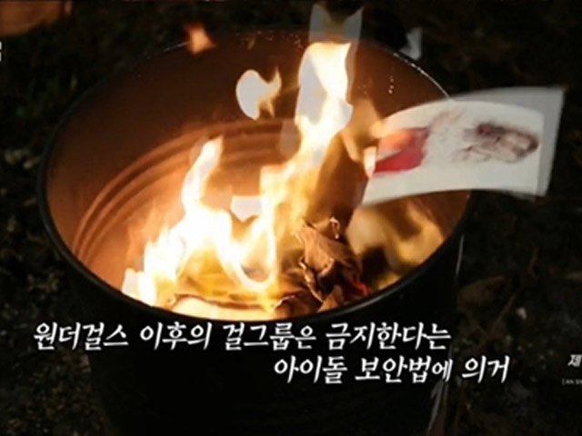 Đài truyền hình Hàn Quốc xin lỗi vì đốt ảnh nhóm SNSD