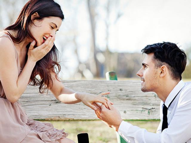 Bạn trẻ - Cuộc sống - 9 dấu hiệu cho thấy anh ấy đã muốn cưới bạn