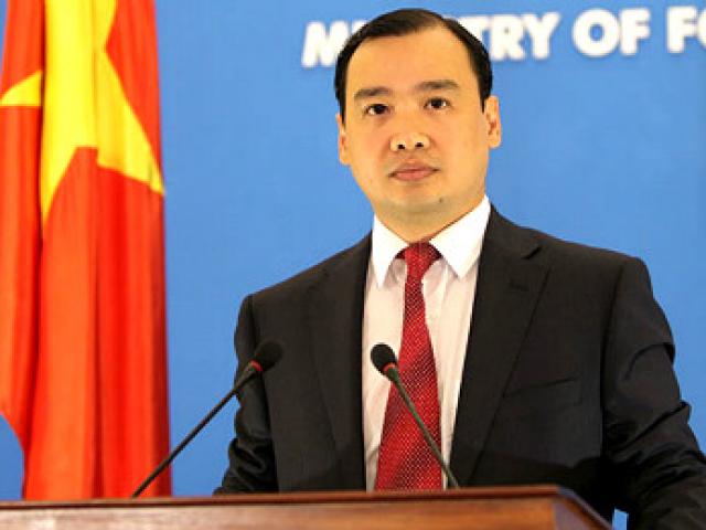 Tin tức trong ngày - Phản đối TQ khánh thành 2 ngọn hải đăng ở Trường Sa