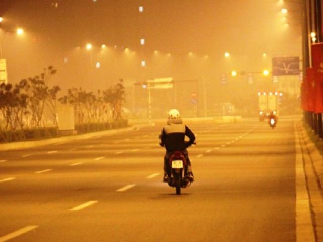 Lại khốn khổ với sương mù độc hại bao trùm TPHCM