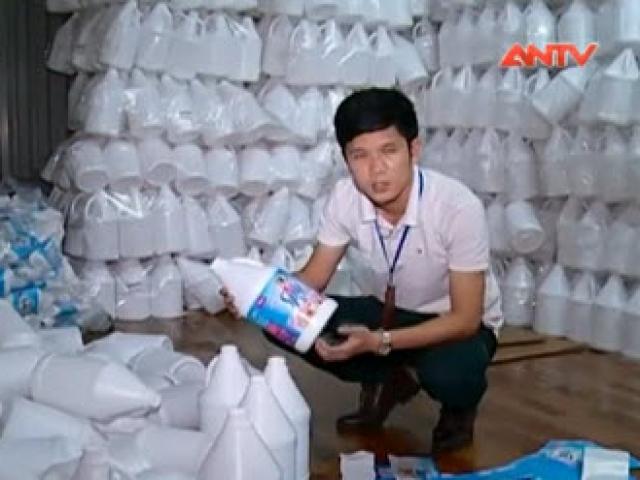 Thị trường - Tiêu dùng - Lật tẩy nguồn gốc nước giặt Thái Lan giá rẻ