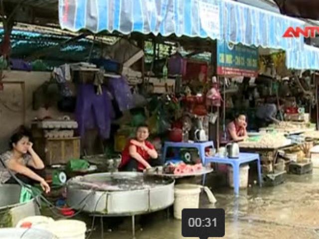Thị trường - Tiêu dùng - “Bóng ma” chất cấm bao phủ khắp các chợ Hà Nội