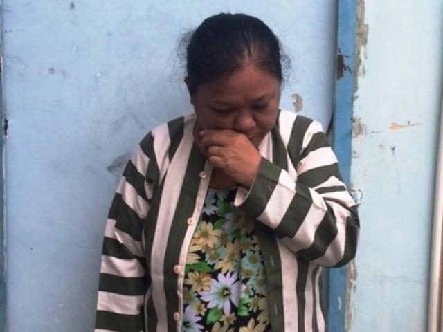 Pháp luật - Nữ quái làm "ảo thuật" lấy 80 thỏi son trong tích tắc