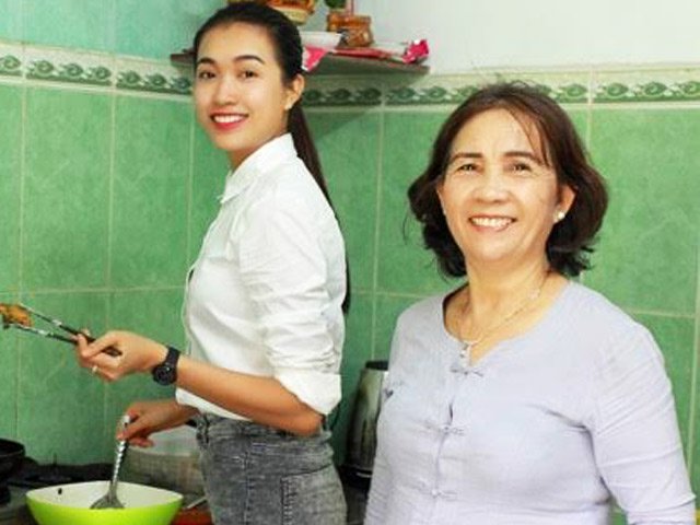 Người mẫu - Hoa hậu - Lệ Hằng đãi tiệc giản dị mừng đăng quang á hậu