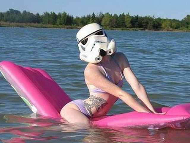 Cười 24h - Những cô nàng "quái dị" khiến đàn ông chạy mất dép