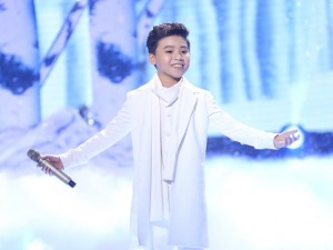 Sao ngoại-sao nội - Cậu bé nghèo xuất sắc vào chung kết The Voice Kids