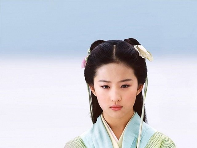 Làm đẹp - Bí mật da đẹp như sứ từ "thần tiên tỉ tỉ" Lưu Diệc Phi