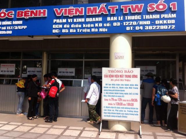 Tin tức trong ngày - Bệnh viện Mắt Trung ương hoãn mổ vì… hết vật tư