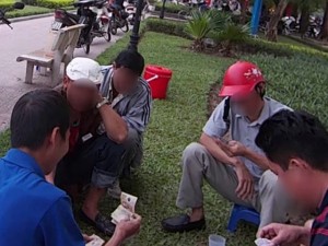 Tin tức trong ngày - Sới bạc tái xuất trên con đường thơ mộng nhất HN