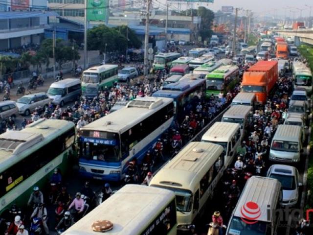 Tin tức trong ngày - TP.HCM: Đề xuất hàng loạt giải pháp để giảm kẹt xe