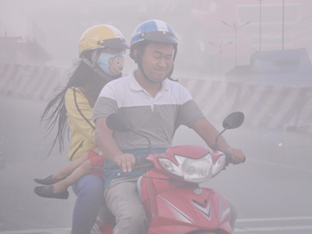 Tin tức trong ngày - “Bão” bụi khiến người Sài Gòn khốn khổ