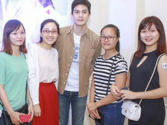 Phim - Mỹ nam phim tình cảm Thái Lan bị fan Việt "bủa vây"