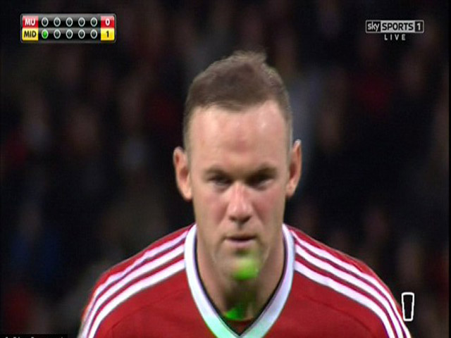 Bóng đá - Rooney bị "ám hại ngầm" trước khi sút 11m