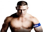 Thể thao - John Cena nâng 2 tạ “nhẹ như lông hồng”