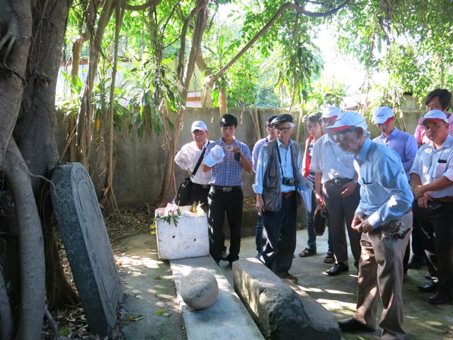 Tranh cãi gay gắt về lăng mộ vua Quang Trung