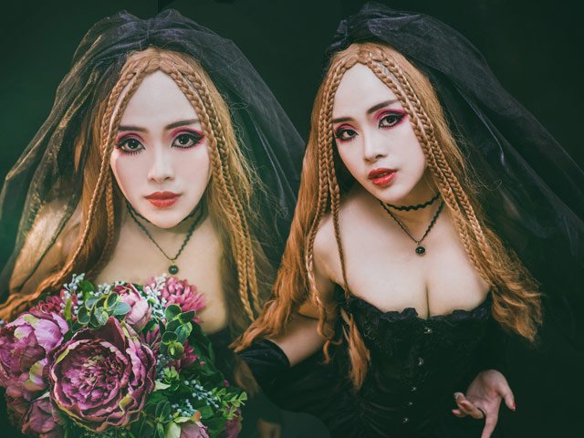 Bạn trẻ - Cuộc sống - "Búp bê Cosplay" trang điểm ma mị đón Halloween