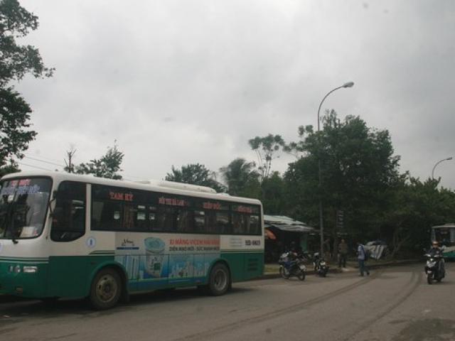 Tin tức trong ngày - Tuyến xe buýt bị “cấm” hoạt động, dân chờ dài cổ