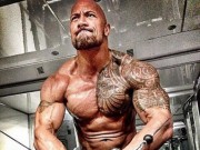 Làm đẹp - Chế độ ăn và tập khó tin của &quot;người hùng&quot; The Rock