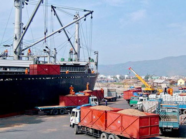 Thị trường - Tiêu dùng - Doanh nghiệp nội nhập siêu 17 tỷ đô