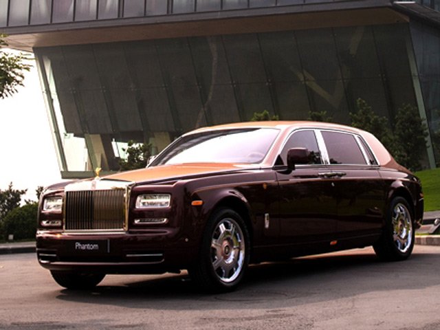 Ô tô - Xe máy - Rolls-Royce Phantom Lửa thiêng 50 tỷ "náo loạn" đường phố HN