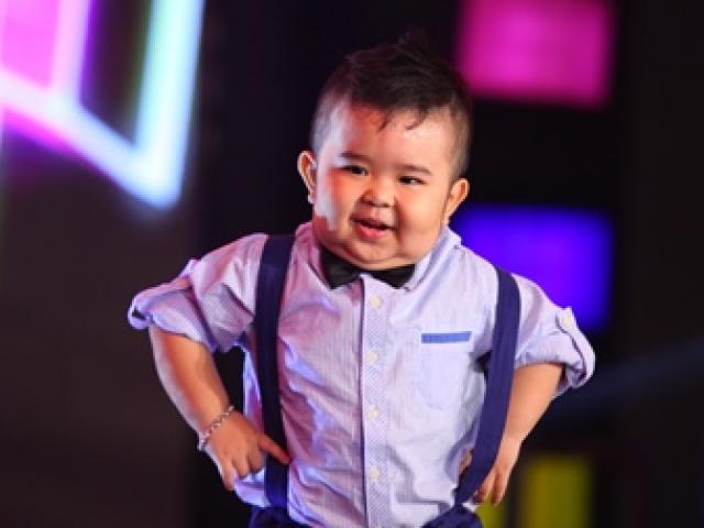 Ca nhạc - MTV - Cẩm Ly đòi "cắn" thí sinh nhí vì quá đáng yêu