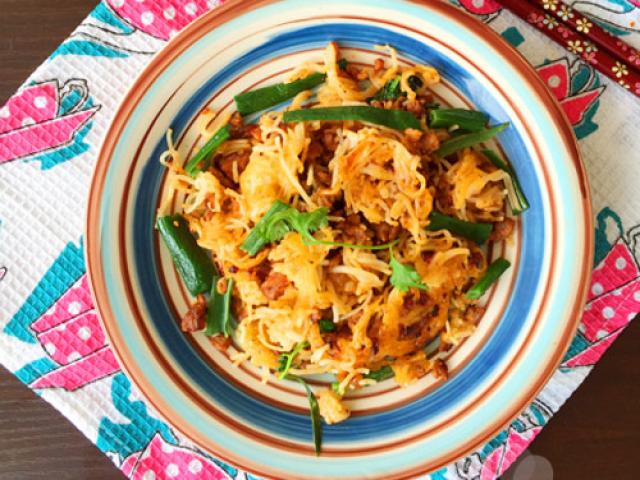 Ẩm thực - Bún xào thịt cay cho bữa sáng nhanh gọn và lạ miệng