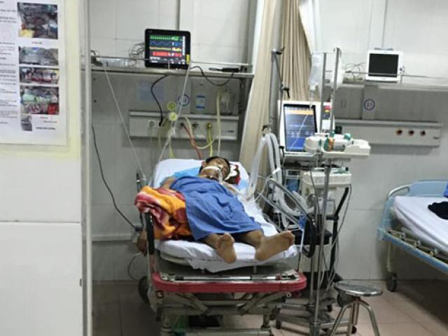 Tin tức trong ngày - Tài xế taxi gây tai nạn liên hoàn vẫn hôn mê sâu