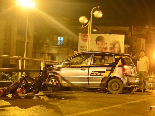 Tin tức trong ngày - Vụ taxi đâm liên hoàn: Ai sẽ bồi thường cho các nạn nhân?