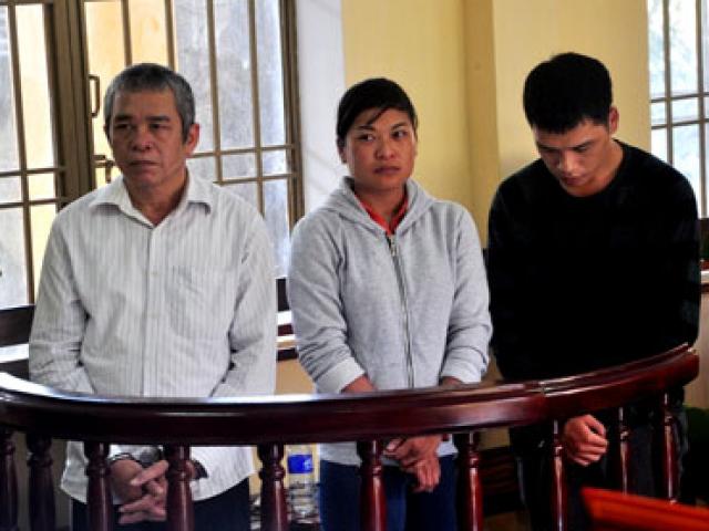Pháp luật - Ba đối tượng lãnh án tù vì làm giả gần 56 ngàn tờ vé số