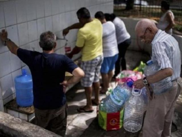 Kinh doanh - Người dân Brazil sống khổ sở vì khủng hoảng kinh tế