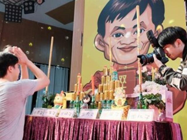 Thị trường - Tiêu dùng - Chủ shop online lập bàn thờ cầu... Jack Ma phù hộ